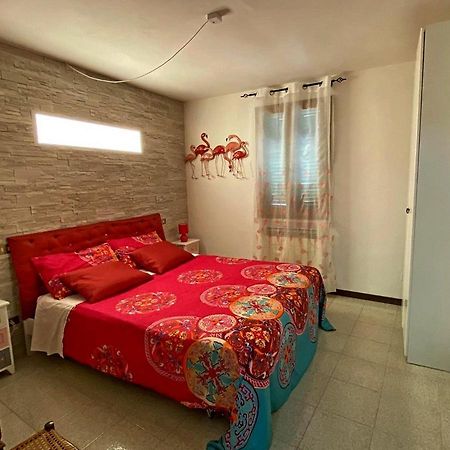 شقة La Casa Colorata تْشيتّا دي كاستيلّو المظهر الخارجي الصورة