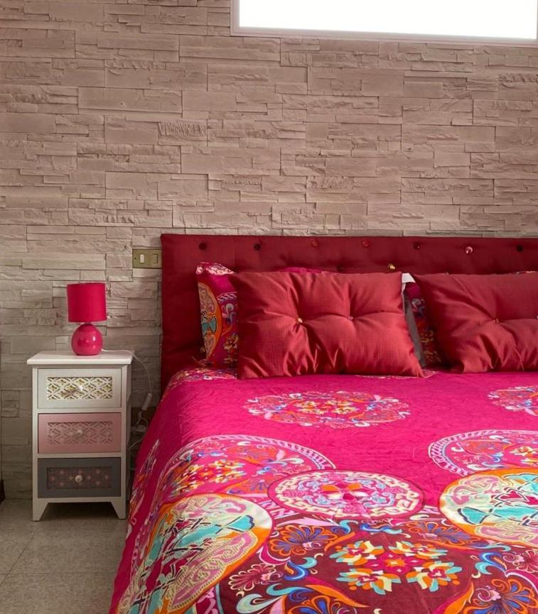 شقة La Casa Colorata تْشيتّا دي كاستيلّو المظهر الخارجي الصورة